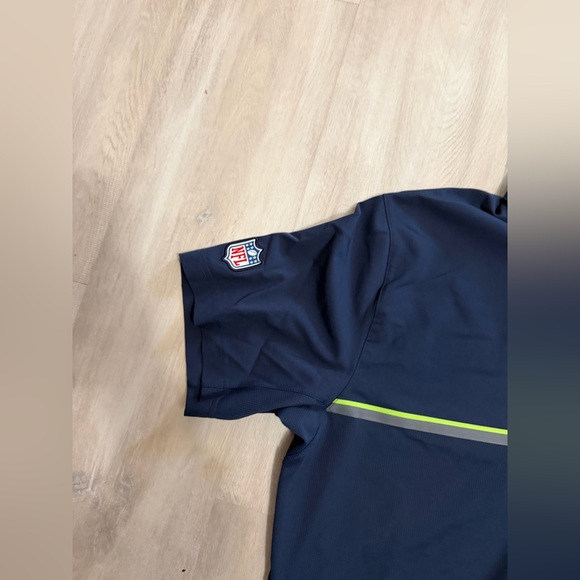 Nike Dri-Fit NFL Seattle Seahawks Polo Shirt - Picture 2 of 3
